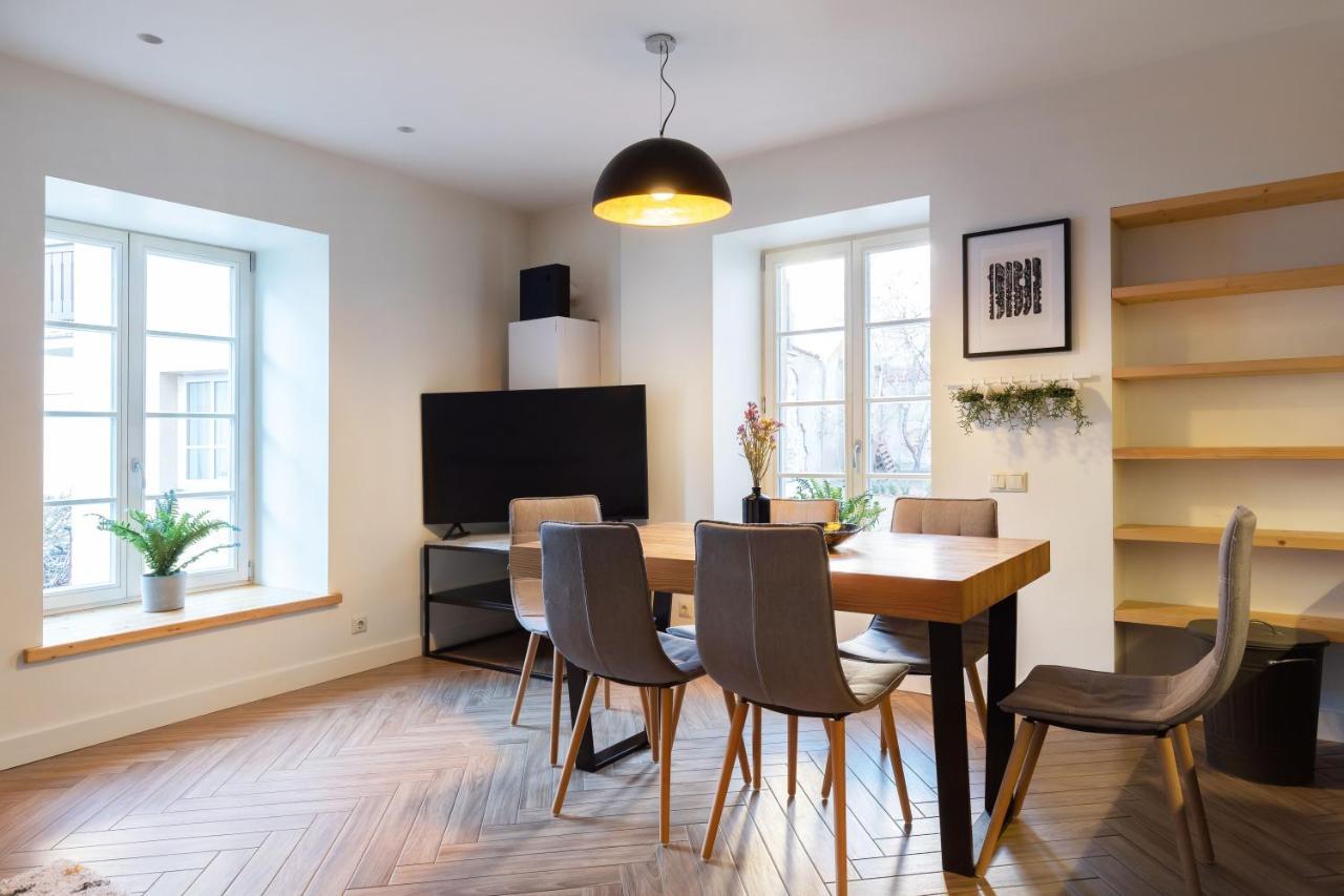 Pilies Street Exclusive Apartment By Reside Baltic Vilnius Exterior photo